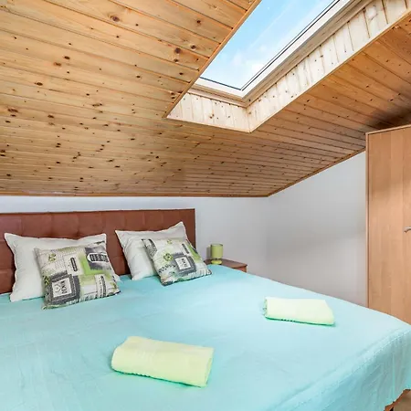 Daire Cozy In With Wifi Drazice